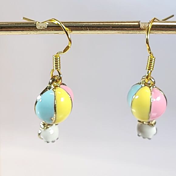 Pastel Hot Air Balloon Earrings, Cute Enamel Dangle Earrings, Whimsical Jewelry - Picture 3 of 10